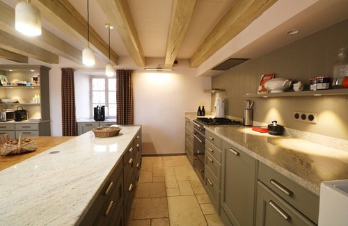 Castels Casa | Magnificent, traditional stone property with 14m long pool set in nature