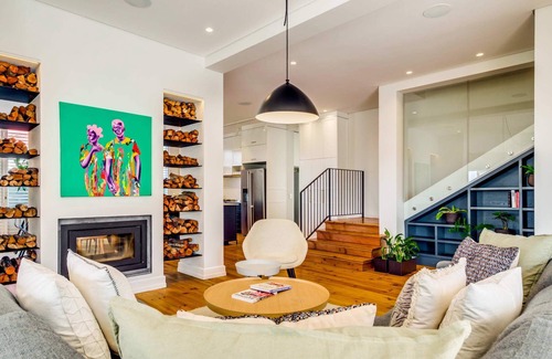Cape Town City Centre Villa | Magnificent Heritage Home w/Sweeping Views of the city (Oranjezicht Heritage)
