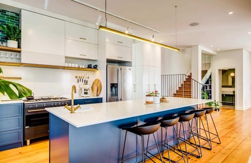 Cape Town City Centre Villa | Magnificent Heritage Home w/Sweeping Views of the city (Oranjezicht Heritage)