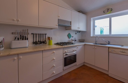 Prainha Casa | Casa magnífica en PRAINHA, Alvor, junto al mar, con terraza