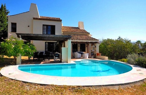 La Gaspara Apartamento | Magnifica casa con piscina cerca del mar