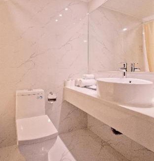 Huangpu Hotel | Magnificent International Hotel