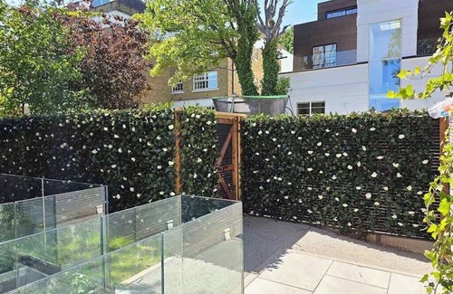 South Woodford Casa | Magnificent Modern House