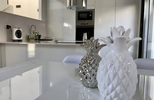 Benijofar Villa | Magnífica villa moderna con jacuzzi privado climatizado con vistas a la montaña
