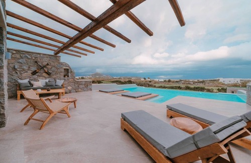 Naxos Villa | Magnificent Naxos Villa | 4 Bedrooms | Villa Zygerria | Private Pool & Outdoor Hot Tub | Agia Anna