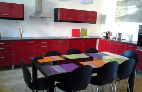 Nepszinhaz negyed Apartamento | Budapest: Hermoso apartamento reformado - 5 dormitorios 3 baños