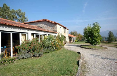 Cossourado Villa | Magnificent Ponte de Lima Villa | 10 Bedrooms | Villa Lima Palace | Tennis Court | Pool Table
