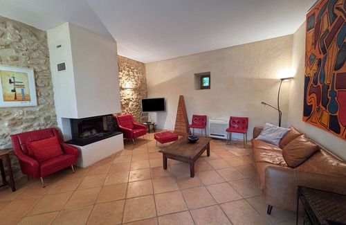 Mondragon Otro | Magnificent Provençal House "Mas" - Lush Greenery