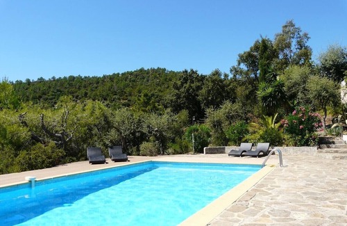 Bormes-Les-Mimosas Villa | Magnífica vista al mar y a las colinas, muy tranquila, piscina