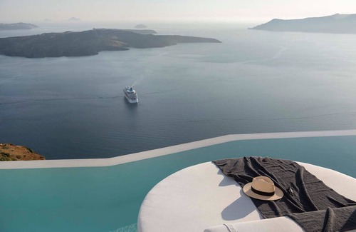 Firostefani Villa | Magnificent Santorini Villa | Villa Bellissima | Traditional Cycladic Cave House Villa | Private Infinity Pool & Panoramic Sea Views | 3 Bedrooms | Firostefani