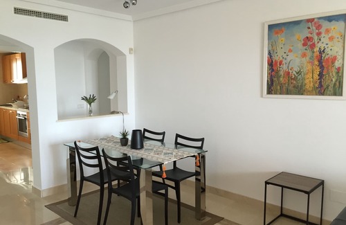 Benahavis Apartamento | Magnífica vista al mar - Los Arqueros Golf cerca de Puerto Banús