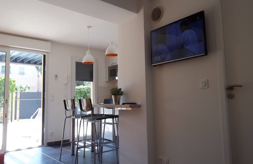 La Capte Apartamento | MAGNIFICENT STUDIO Presqu'île de Giens, with Terrace (17m2), 50m from the sea