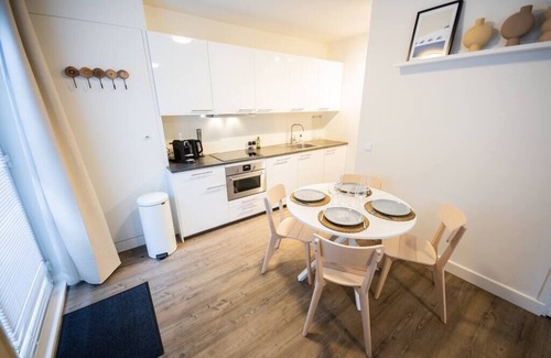 Binnenstad Apartamento | Magnificent Two Bedroom Apartment (SD-23-M)