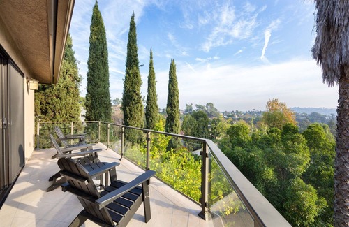 Eagle Rock Casa | Magnificent View House Close To All