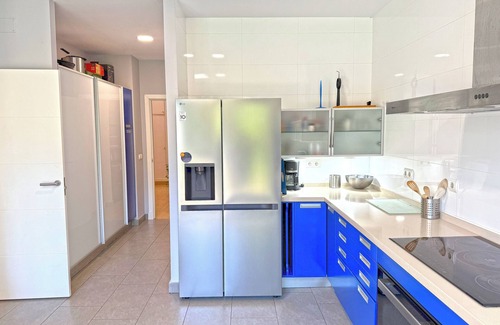 Cabo Roche Villa | Magnífica villa en urb. Roche con piscina privada a 500 m. de la playa, Wifi.