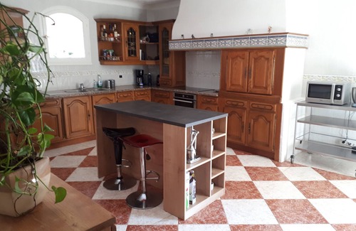 Draguignan Villa | Magnificent villa with large swimming pool and wooded garden. Ideal for families