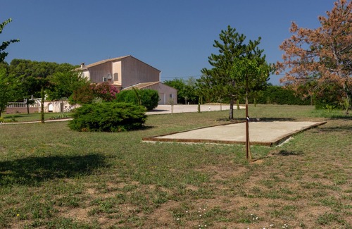 Draguignan Villa | Magnificent villa with large swimming pool and wooded garden. Ideal for families