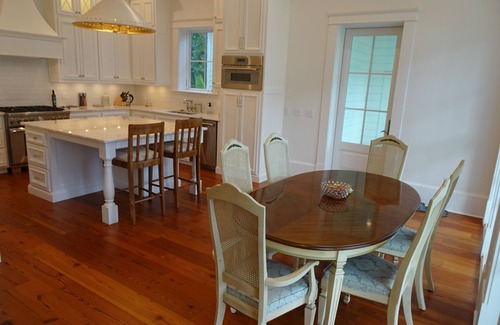 Ocean Springs Casa | Magnificent Waterfront Property!