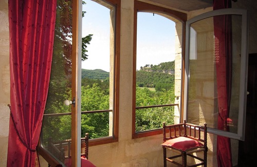 Cenac-et-Saint-Julien Casa | Magnífica casa señorial auténtica del siglo XVI con piscina y jacuzzi.