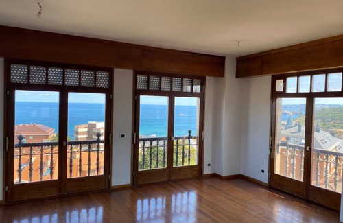 Santander Apartamento | Magnifico departamento de 3 pisos en el sardinero