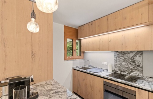 Noes Apartamento | Magnifique Appartement Rénové Type Chalet Avec Piscine Intérieure Chauffée
