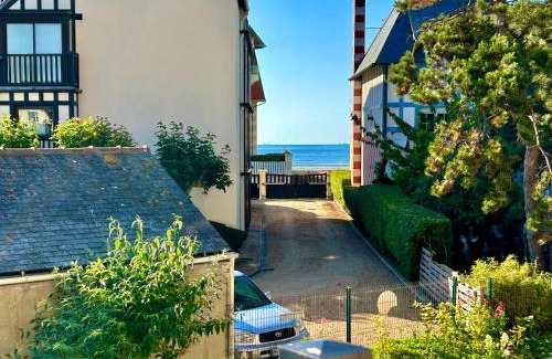 Villers-sur-Mer Apartamento | Magnifique appartement vue mer à 50 m de la plage