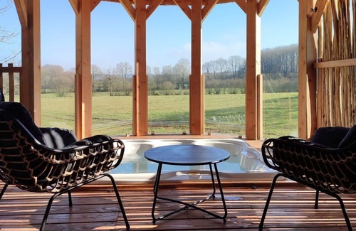 Gomene Cabina | Magnifique Cabane Perchée Avec Jacuzzi Privatif