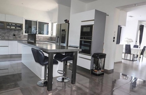 Montferrier-sur-Lez Casa | Magnifique Villa Avec Piscine