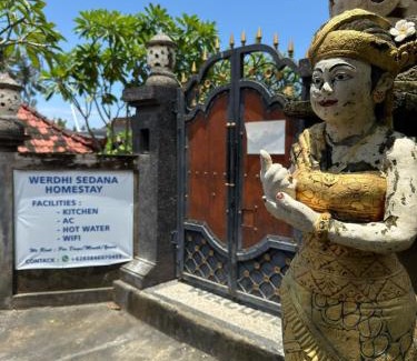 Purwakerti Apartamento | Magnifique logement Bali avec jardin paisible