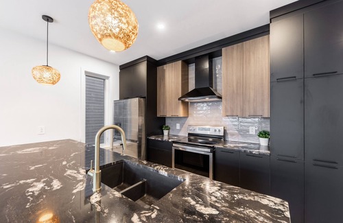 Venise-en-Quebec Casa | Magnifique Maison à 3mn de Marche du LAC Champlain 4 ch Idéal Pour les Familles