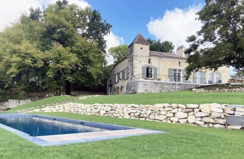 Le Cler Villa | Magnifique Maison Ancienne Avec Piscine et vue