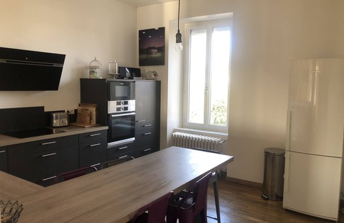 Saint-Junien Casa | Magnifique Maison de Ville Avec Terrasse et Jardin