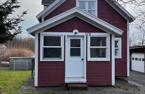 Lac-Brome Casa | Magnifique Petite Maison de Campagne à Louer au Mois ou à la Saison