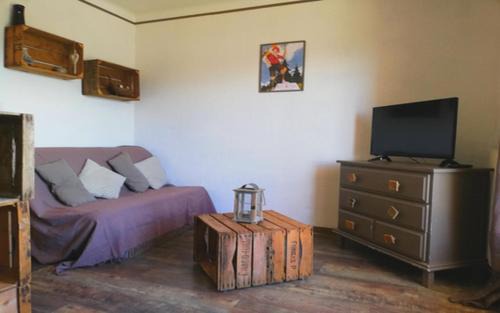 Font-Romeu-Odeillo-Via Apartamento | Magnifique Studio Cosy Style Campagne avec une belle terrasse plein sud vue sur la chaîne des Pyrénées - A quelques minutes du centre ville et du télécabine