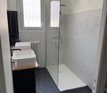 Rodez Apartamento | Magnifique T4, trois chambres parking