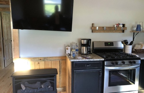 Johnson City Cabina | Magnolia Cabin