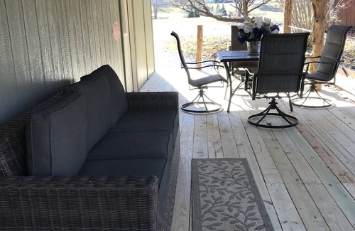 Johnson City Cabina | Magnolia Cabin