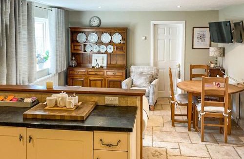 Carlton Miniott Casa | Magnolia Cottage