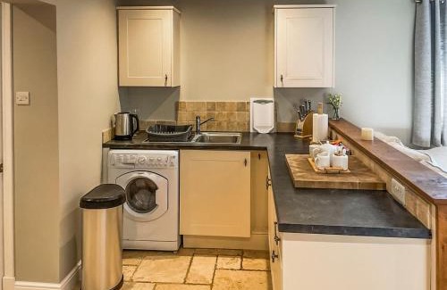 Carlton Miniott Casa | Magnolia Cottage