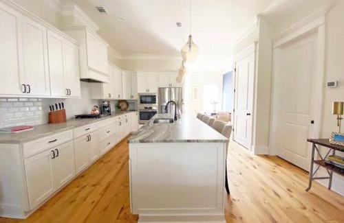 Historic District - North Casa | Magnolia Estate - 3 Separate Units, Courtyard
