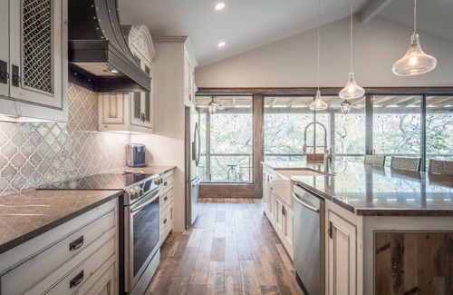 Canyon Lake Casa | Magnolia Haus: ¡experimente una escapada hermosa y encantadora en Canyon Lake!