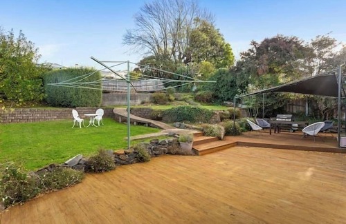 West Launceston Casa | Magnolia House: Near the Cataract Gorge & Parking