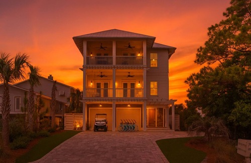 Grayton Beach Casa | Magnolia Manor - Grayton Beach, Heated Private Pool, Golf Cart!