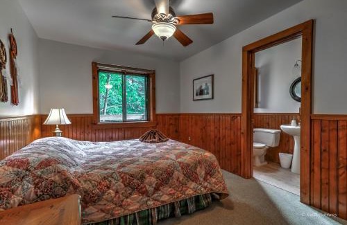 Canadensis Casa | Magnolia Streamside Resort