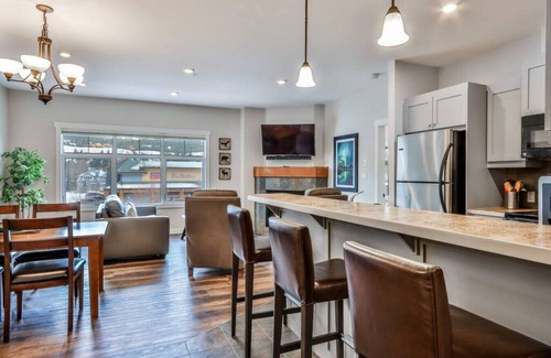 Canmore Apartamento | Cozy Mountain Condo!