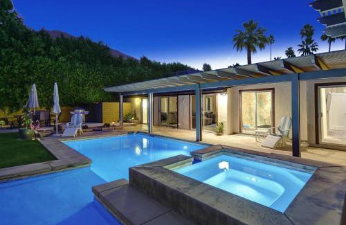 Tahquitz River Estates Casa | Mags Mountain View - Meredith Lodging