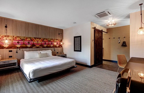 Little Tuscany Hotel | Mahala- 21 and Over