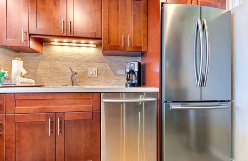 Honokowai Condominio | Mahana at Kaanapali, Spectacular Oceanfront, Amazing Sunsets & Sea Life Unit1014