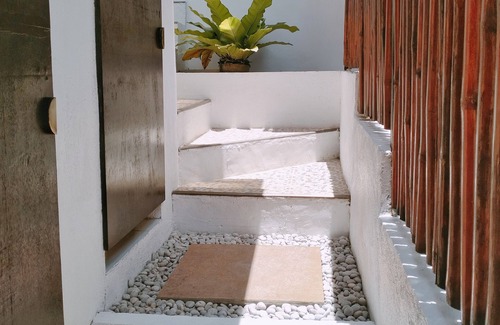 Tubod Cabina | Mahogany Cabin at Las Terrazas de Barili. 1 Queen Bed plus 1 extra single bed.