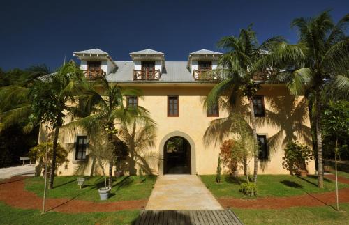 Bullet Tree Falls Complejo | Mahogany Hall Luxury Boutique Resort